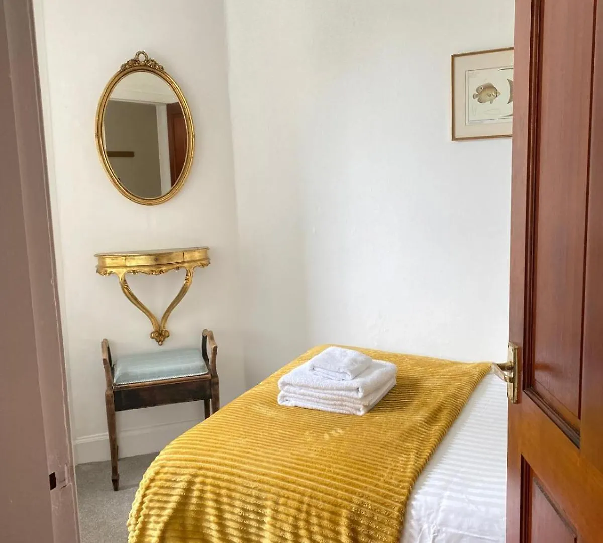 1 Bed Flat Near Edinburgh Castle Daire